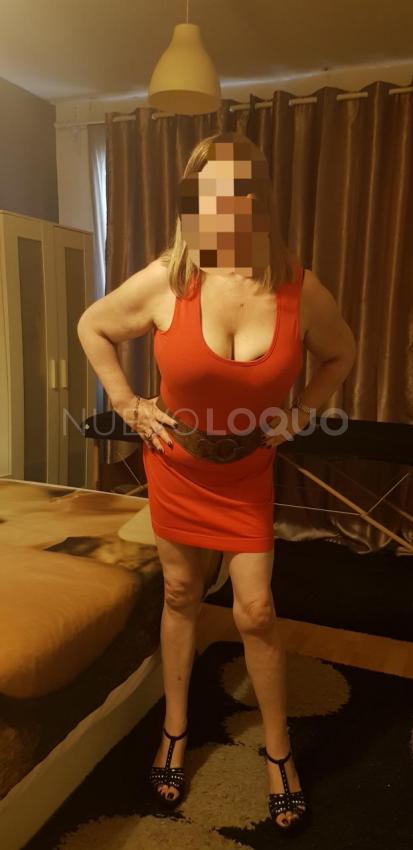  catalana, rubia pecho natural