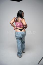Latina complaciente un bomboncito delicioso y delicado.
