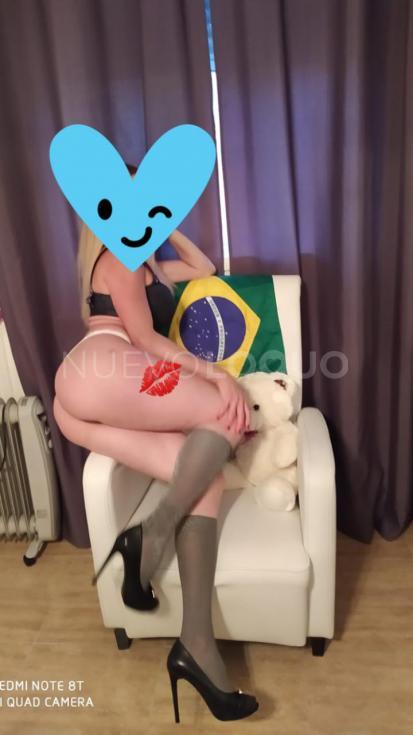  Sabrina una brasileña cariñosa y muy caliente
