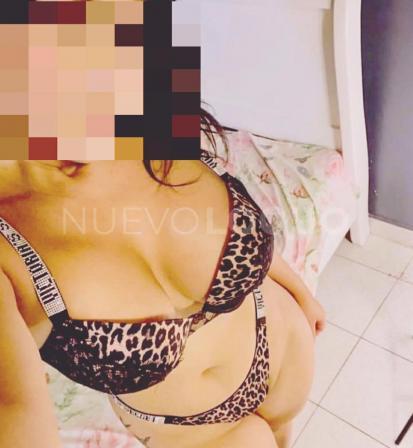  , juguetona y muy traviesa Sara colombiana