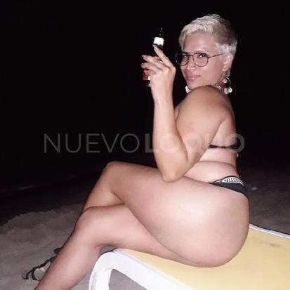  Mujer Trans Guapa  Femenina Pocos Días