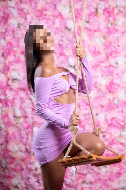  SEXY Y TRAVIESA LATINA EN TORRASA