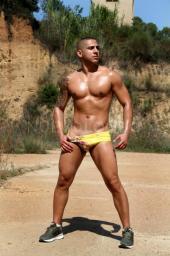 LATINO CALIENTE DE PASO PARA HOMBRES...