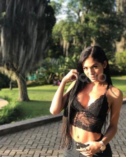  Acatamiento Excelsa: Encuentro con una Diosa Trans