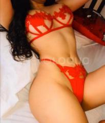 Mariana bella y eleganteacompañante 