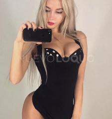 sasha rubia explosiva  a con ganar de pasarlo bomba