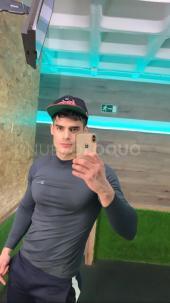 Novedad chico completo morboso