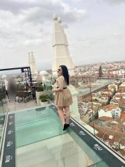 LATINA PARA LLENARTE DE SENSUALIDAD !