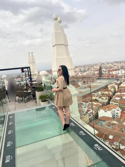  LATINA PARA LLENARTE DE SENSUALIDAD !