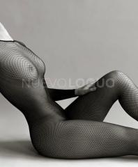 CHICA JOVEN MUY CALUENTE