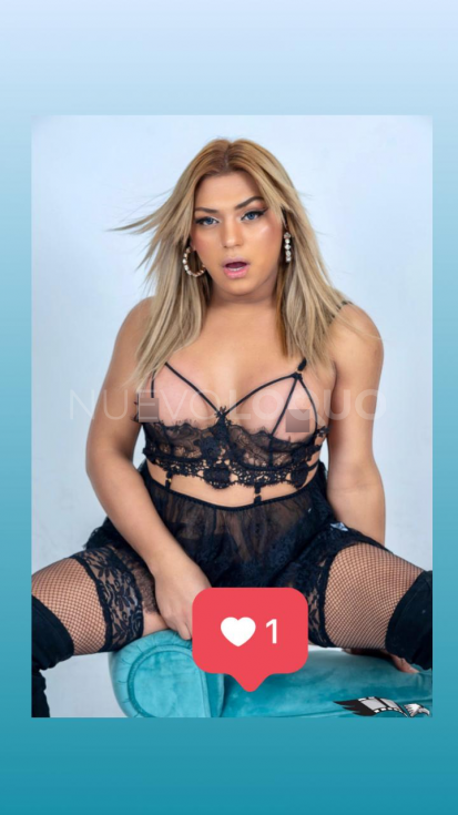  LATINA CALIENTE