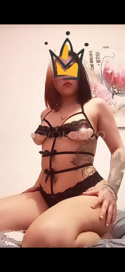  Exótica y Cariñosa