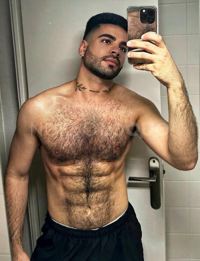  DISCRETO Y COMPLACIENTE.(ONLY MEN!)