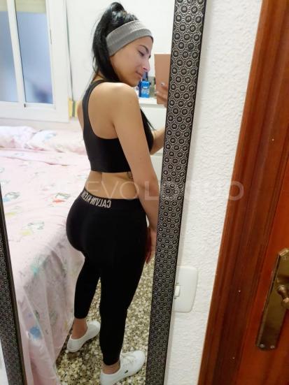  Hola me llamo Anthonela,   de  años