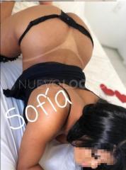 Jovencita cariñosa y muy implicada