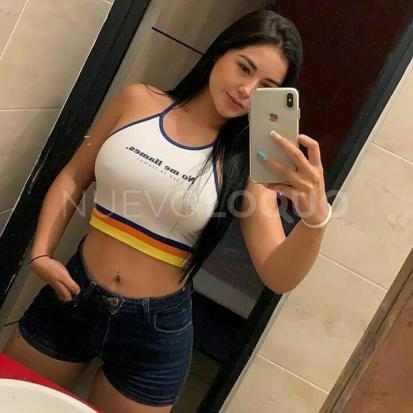  Hola guapo soy Katherine tengo  años y soy venezolana escribeme