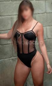 MIA COLOMBIANA  Y MUY COMPLACIENTE