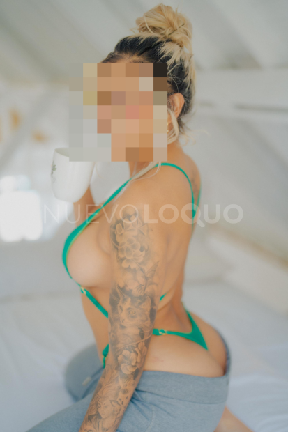  DULCE, GUAPA Y EXUBERANTE JOVEN COLOMBIANA FOTOS REALES!