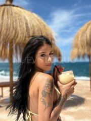 SENSUAL COLOMBIAN GIRL IN MALLORCA