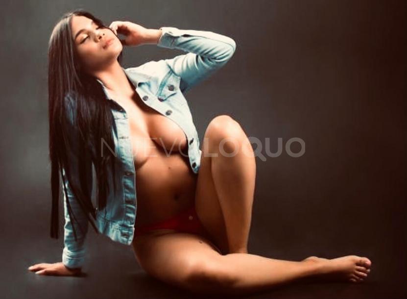  Latina Ardiente recién llegada 
