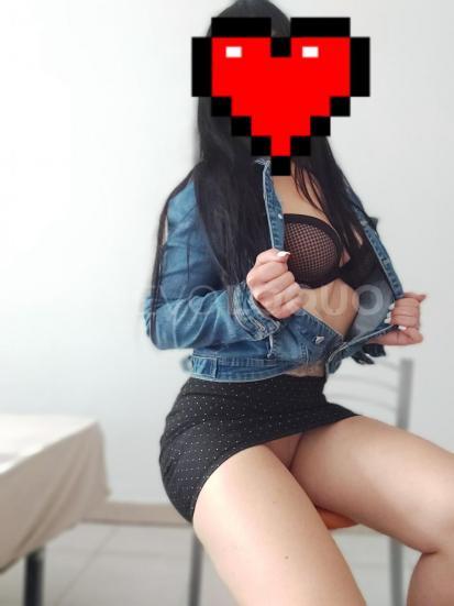  TODAS LAS MAÑANAS HASTA LAS : CERCA DE MATARÓ. MORENITA PRECIOSA!!