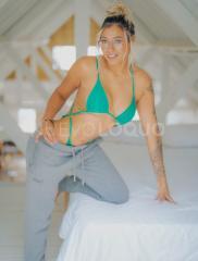 EXÓTICA JOVEN LATINA FOTOS REALES