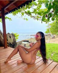 Una Morena para que pases Genial