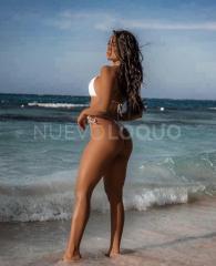 Latina, morena , , masajista de lujo