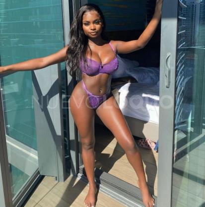  NOVEDAD DULCE Y COMPLACIENTE ,MORBOSA Y MUY CARIÑOSA