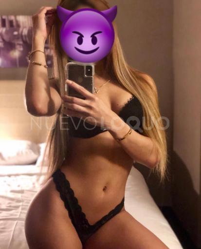  Latina joven, guapa y fogosa