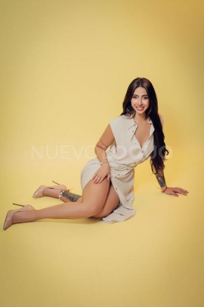  MEGAN LA BOMBA PLAYA DE PALMA