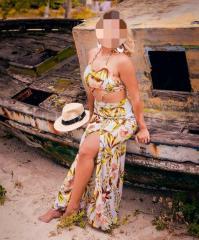 Novedad masajista rubia masajes relajantes  hora rosas
