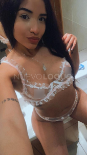 Débora y Camila Muy completas y discretas