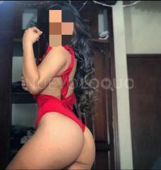 Luna recién llegada a la zona, morena mujerón real % solo 
