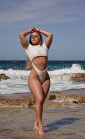 señorita disponible