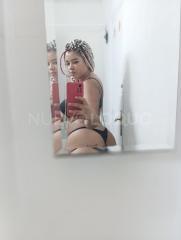 Hola mis amores soy carla una colombiana con muchas ganas de  