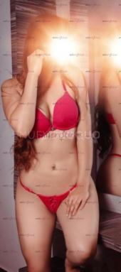 GUAPA Y    SOLO  A  Y DOMICICILIOS  HS