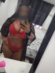 Morenaza rellenita con ganas de marcha