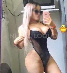 Lucy, cariñosa y ardiente latina rubia   y a