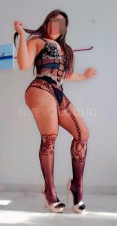 BOMBA ARDIENTE LATINA DE CURVAS PROHIBIDAS VEN A CONOCERME