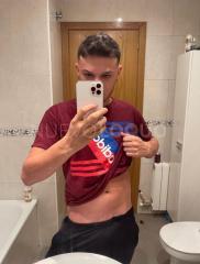 Mateus  brasileno guapo