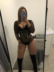 Paraguaya bella , a y muy ardiente.