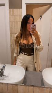 Chica trans operada para heteros curioso