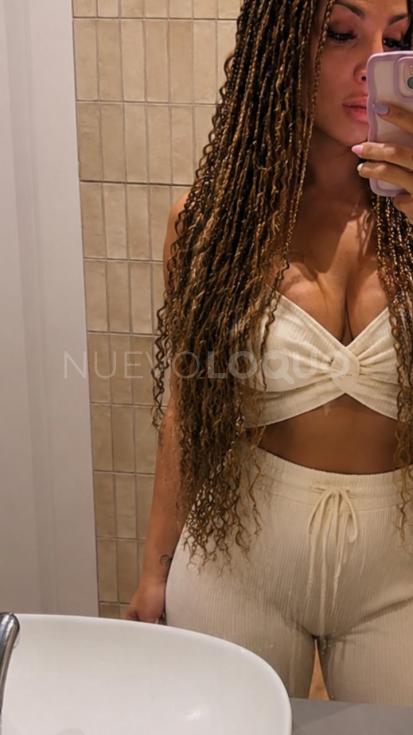  Chica trans operada para heteros curioso