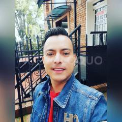 CamiloMuyComplaciente