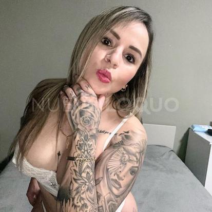  Liz Rubia latina  hrs fiesterita