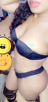 HOLA ME LLAMO EVA Y SOY LATINA Y ARDIENTE