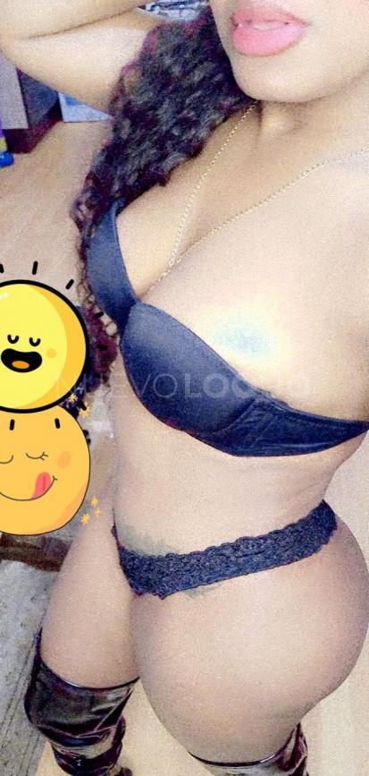  HOLA ME LLAMO EVA Y SOY LATINA Y ARDIENTE