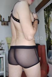 Chico latino caliente, nuevo en la zona