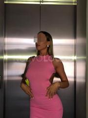 de cuerpo y de cara espectacular, muy pícara y sensual, 
